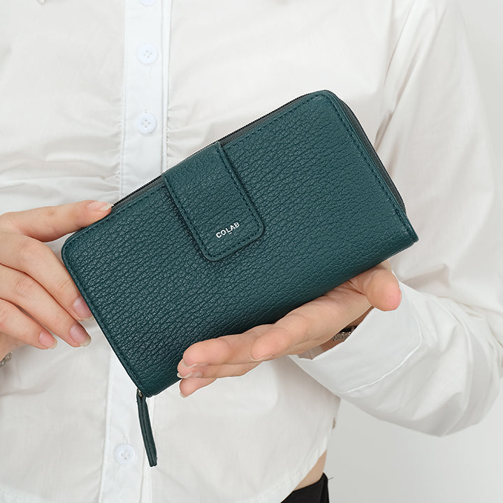 The ‘REAU’ Large Wallet