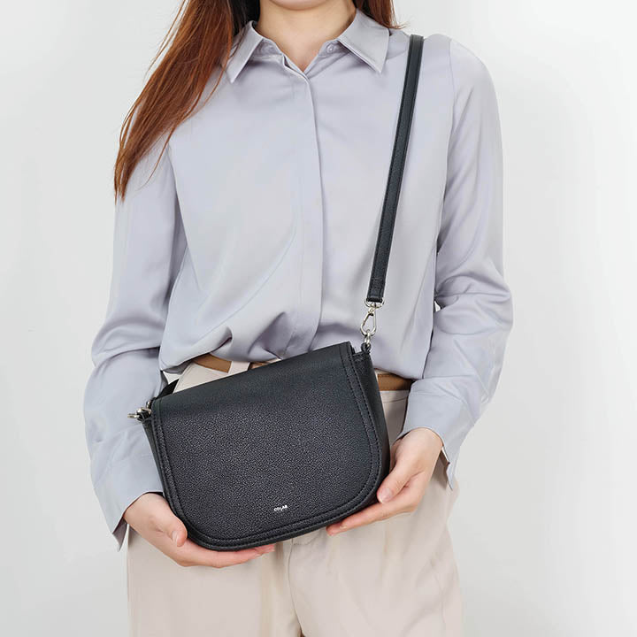 The 'JANNI' Flap Crossbody