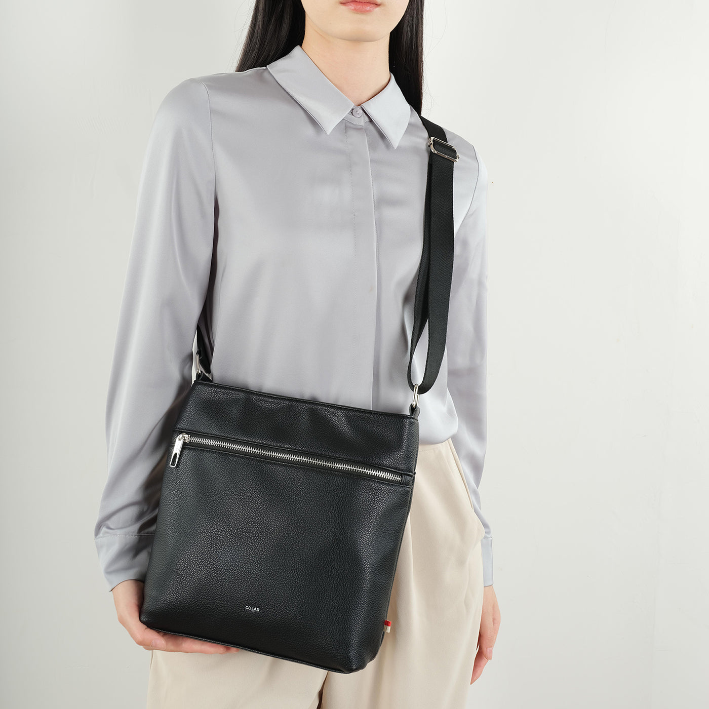 7466_model_black_1400x.jpg?v=