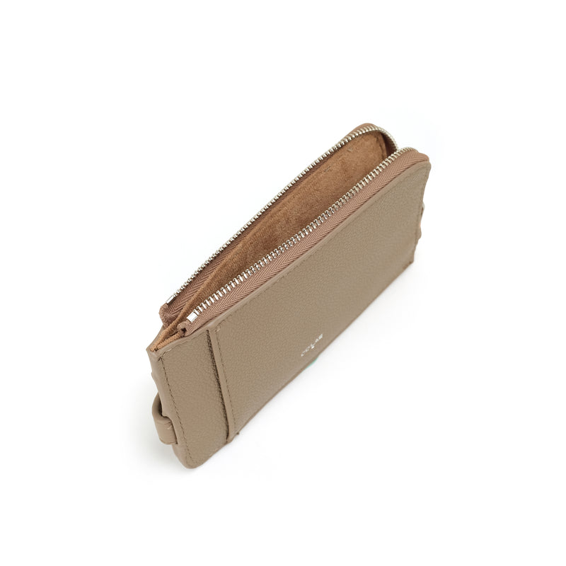 The 'MADELYN' Wallet