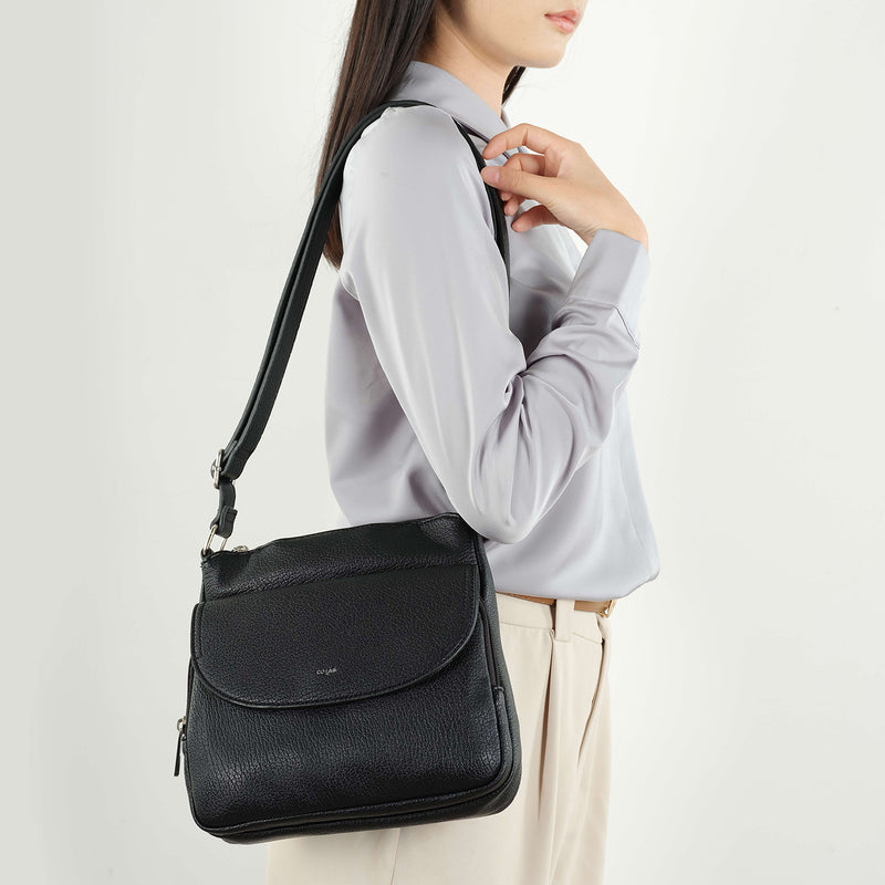 Le sac bandoulière organisateur « STELLE »
